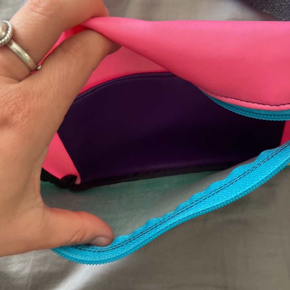 PARTY Fanny pack - Picture 2 of 3